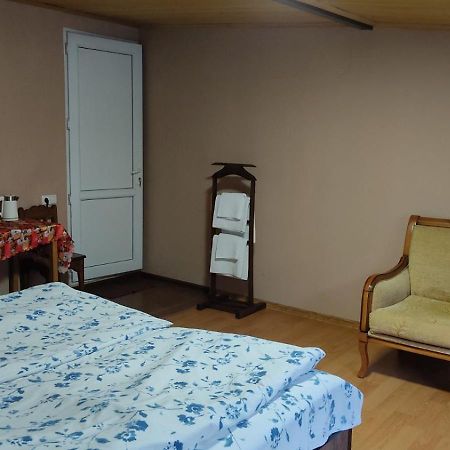 Guesthouse Mabu - 4 Newly Built Rooms In The Heart Of メスティア エクステリア 写真