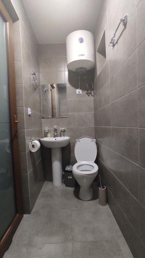 Guesthouse Mabu - 4 Newly Built Rooms In The Heart Of メスティア エクステリア 写真