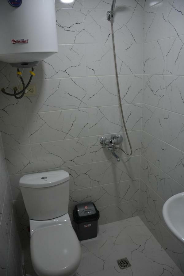 Guesthouse Mabu - 4 Newly Built Rooms In The Heart Of メスティア エクステリア 写真